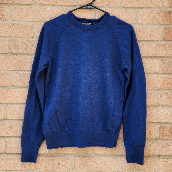 Banana Republic Men’s Medium Blue Merino Wool Crewneck Sweater - Picture 1 of 7